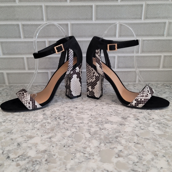 Rouge Helium Influencer Chunk Heel Open Toe White Snakeskin Strappy Shoes Sz: 8 - Picture 3 of 6